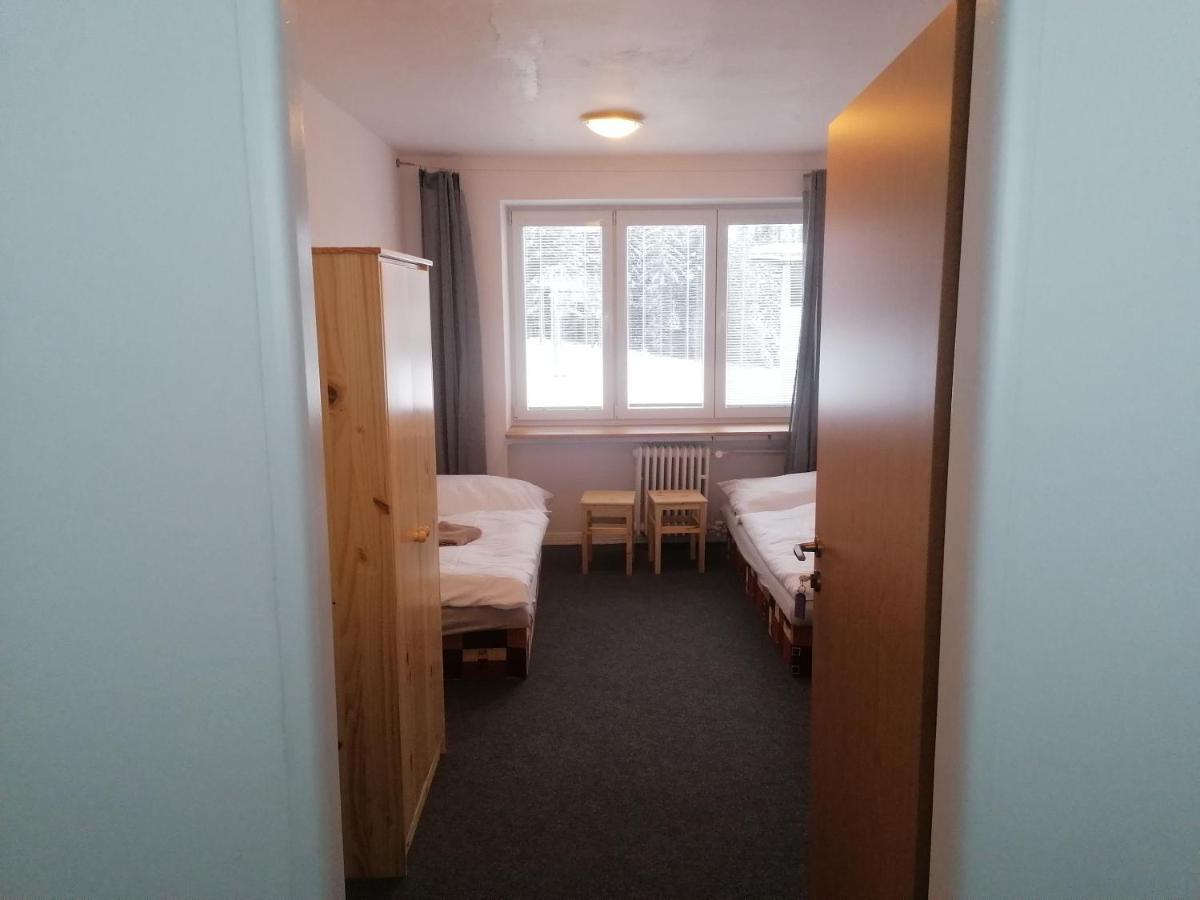 Chata - Dom Horskej Sluzby Jasna Demanovska Dolina Exterior foto