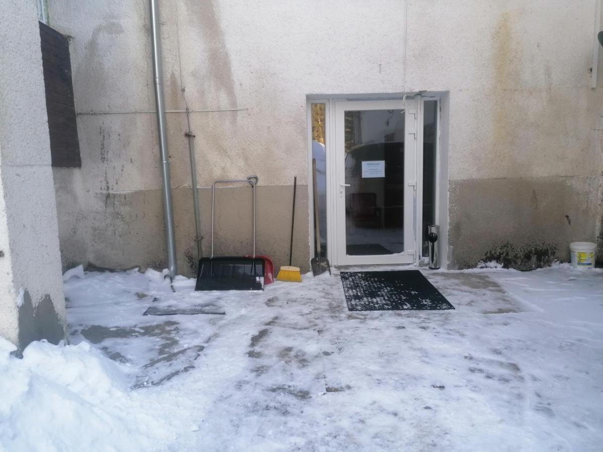 Chata - Dom Horskej Sluzby Jasna Demanovska Dolina Exterior foto