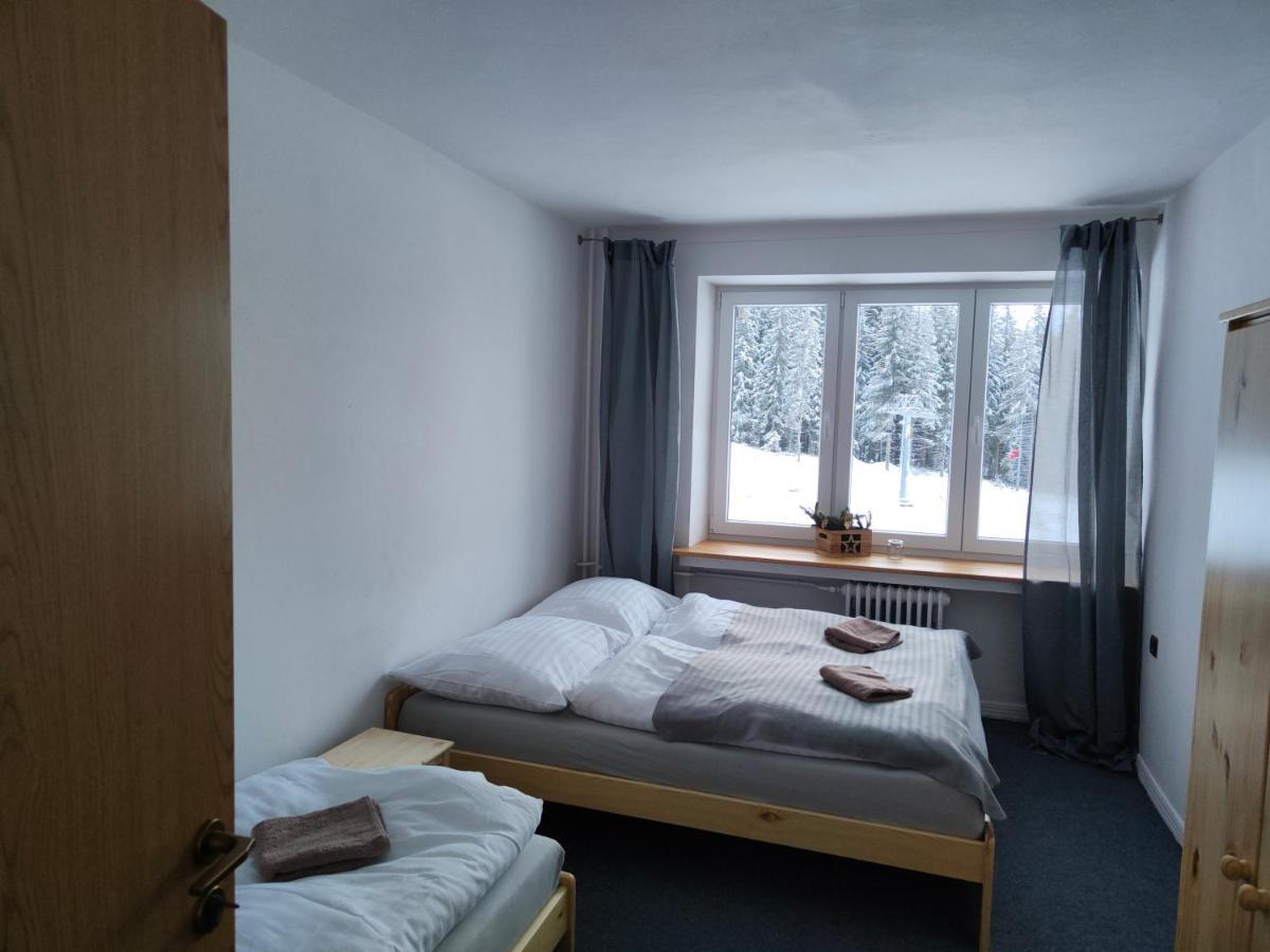Chata - Dom Horskej Sluzby Jasna Demanovska Dolina Exterior foto